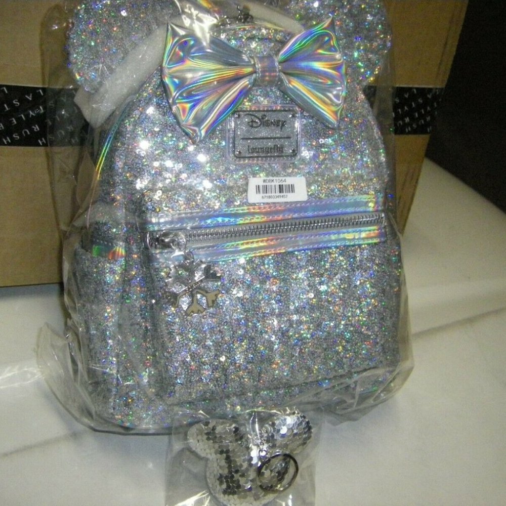 Disney Minnie Mouse Backpack Holographic Sequin - Picture 7 of 11
